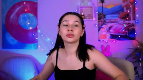 Snapshot of kimclarks chatting on November 22, 8:35 am kimclarks online show from November 22, 8:35 am