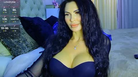 KIm online show from April 9, 3:06 pm