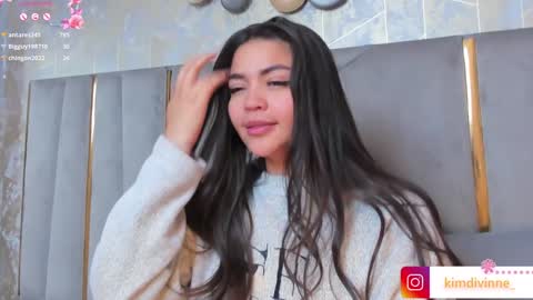 Snapshot of kimdevinne chatting on February 5, 8:54 am KIM online show from February 5, 8:54 am