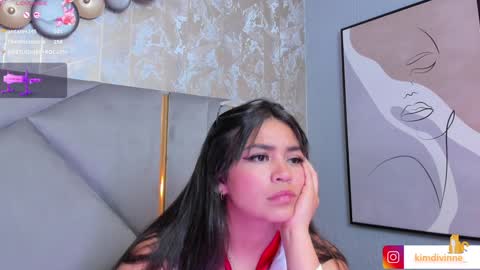 Snapshot of kimdevinne chatting on February 8, 9:03 am KIM online show from February 8, 9:03 am