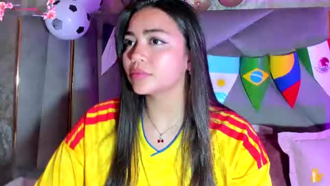  KIM  online show from June 24, 2:32 am