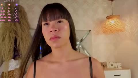 kimhilton online show from January 11, 4:17 am