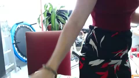 kimi_3_3 online show from February 11, 5:29 pm