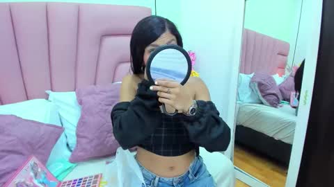 kimluna1 online show from December 21, 3:13 am