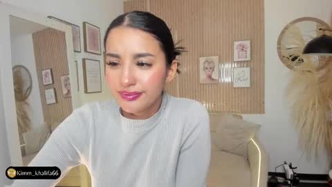 Kim  online show from January 18, 7:37 pm