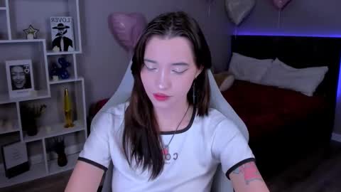 kimm wong online show from March 16, 2:39 am