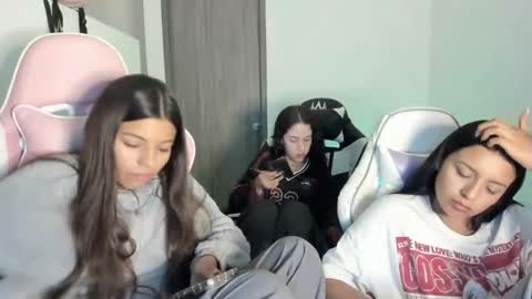 kimmi online show from February 17, 11:22 pm