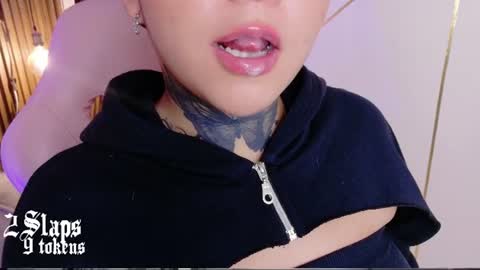    online show from June 11, 2:04 pm