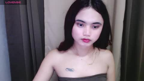 kim ejara online show from November 21, 5:17 am