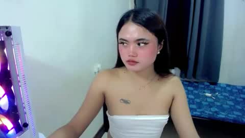 kim ejara online show from March 11, 2:34 pm