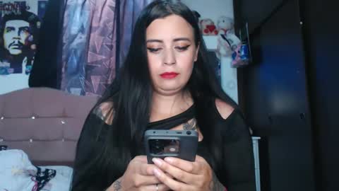 Snapshot of kimmy_one_ chatting on January 29, 6:50 pm kelly online show from January 29, 6:50 pm