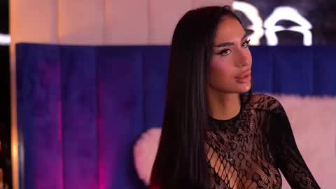 Snapshot of kimnatty chatting on December 4, 5:54 pm Kim online show from December 4, 5:54 pm