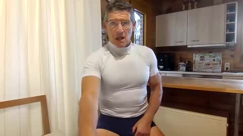 kimonoblues online show from January 10, 10:50 am