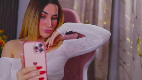 KimSkye online show from February 17, 10:47 pm