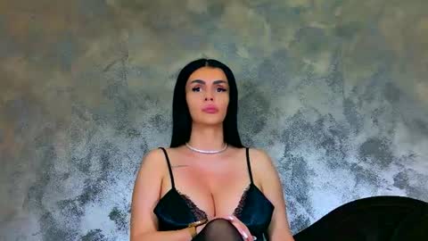Kim Wilmes online show from July 22, 3:48 pm