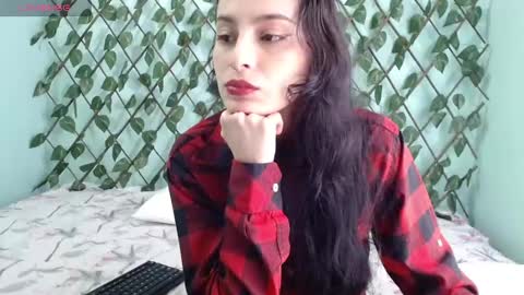 Snapshot of kimzu2830 chatting on March 7, 12:01 pm Kim and Zuka online show from March 7, 12:01 pm