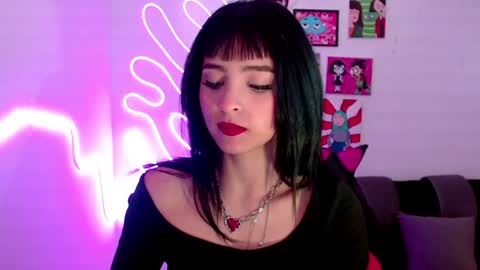 Snapshot of kind_scarlett chatting on January 29, 1:05 am Kind Scarlett online show from January 29, 1:05 am