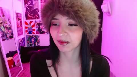 Snapshot of kind_scarlett chatting on November 8, 2:01 am Kind Scarlett online show from November 8, 2:01 am