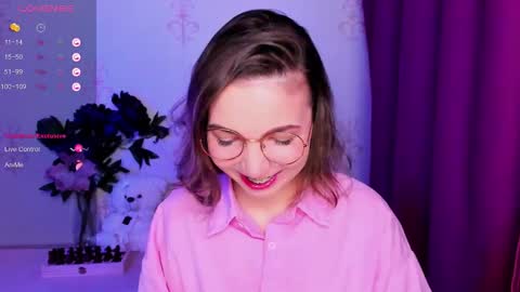 Hazel online show from February 6, 7:06 pm