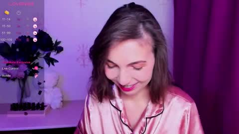 Hazel online show from March 4, 7:20 pm