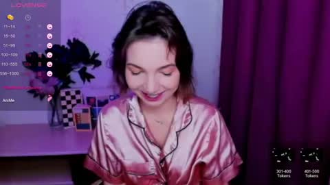 Snapshot of kindhazelhere_ chatting on July 23, 6:00 am Hazel online show from July 23, 6:00 am