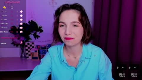 Snapshot of kindhazelhere_ chatting on July 26, 1:25 am Hazel online show from July 26, 1:25 am