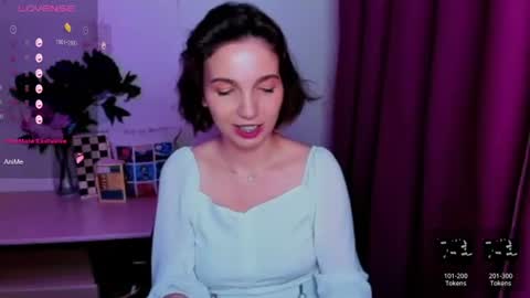 Snapshot of kindhazelhere_ chatting on July 28, 2:46 pm Hazel online show from July 28, 2:46 pm
