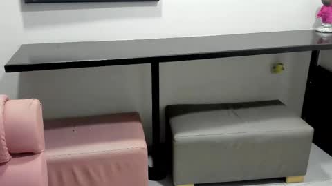 Snapshot of king2_and_queen2 chatting on October 15, 9:42 am NIKKY AND MAIK online show from October 15, 9:42 am