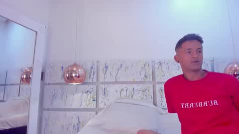 Snapshot of king2_and_queen2 chatting on November 5, 2:55 am NIKKY AND MAIK online show from November 5, 2:55 am