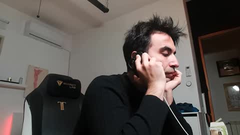 king7045 online show from December 23, 8:00 am