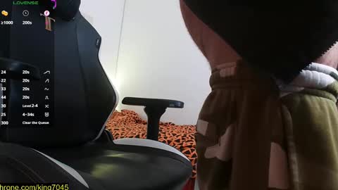 king7045 online show from February 19, 7:39 am