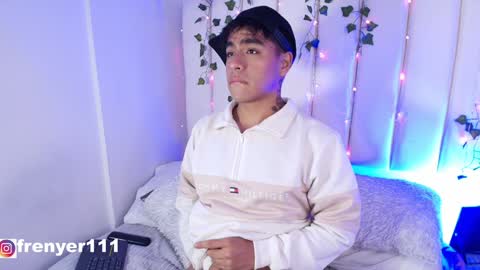 Snapshot of king_azahell chatting on January 9, 3:58 am king help me reach 100 likes online show from January 9, 3:58 am