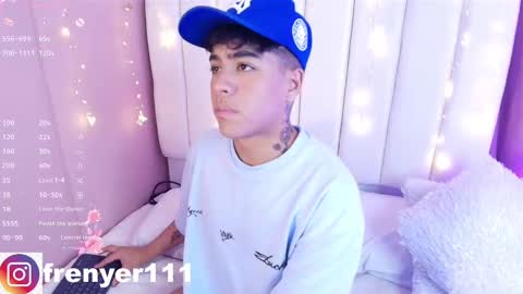 Snapshot of king_azahell chatting on March 11, 3:05 am king help me reach 100 likes online show from March 11, 3:05 am