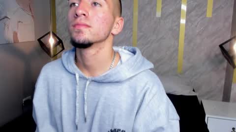 Snapshot of king_dante_ chatting on December 17, 8:21 pm King Dante online show from December 17, 8:21 pm