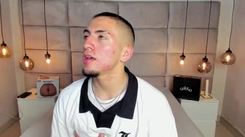 Snapshot of king_dante_ chatting on March 11, 9:15 pm King Dante online show from March 11, 9:15 pm