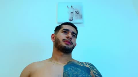 Angel Falconer online show from February 4, 9:26 am