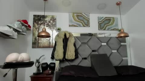 HOT MEN BLACK online show from January 27, 2:02 pm