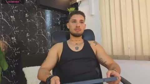 Snapshot of king_meruem chatting on June 17, 7:37 pm king_meruem online show from June 17, 7:37 pm