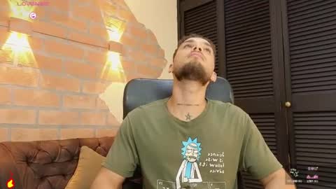 Snapshot of king_meruem chatting on June 19, 8:45 pm king_meruem online show from June 19, 8:45 pm