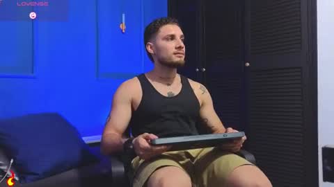 Snapshot of king_meruem chatting on July 2, 10:38 pm king_meruem online show from July 2, 10:38 pm