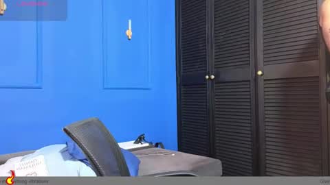 Snapshot of king_meruem chatting on July 14, 7:30 pm king_meruem online show from July 14, 7:30 pm