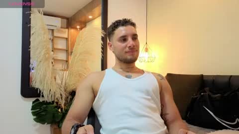 Snapshot of king_meruem chatting on July 27, 7:32 pm king_meruem online show from July 27, 7:32 pm
