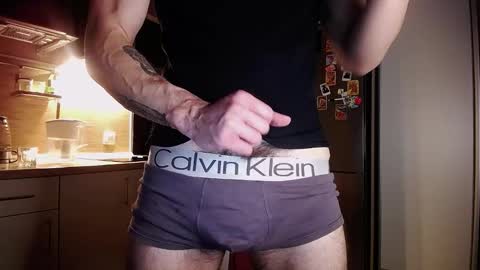 Snapshot of king_pong chatting on November 29, 11:52 pm king_pong online show from November 29, 11:52 pm