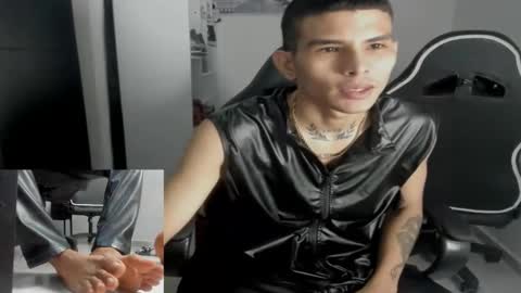 king_warlord online show from December 4, 6:27 pm