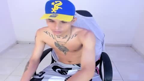 Snapshot of king_warlord chatting on May 30, 5:10 pm king_warlord online show from May 30, 5:10 pm