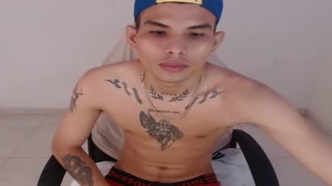 Snapshot of king_warlord chatting on May 31, 3:19 pm king_warlord online show from May 31, 3:19 pm