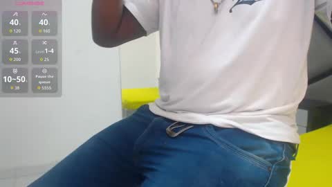 Snapshot of kingalexander22 chatting on December 1, 11:37 am alex online show from December 1, 11:37 am