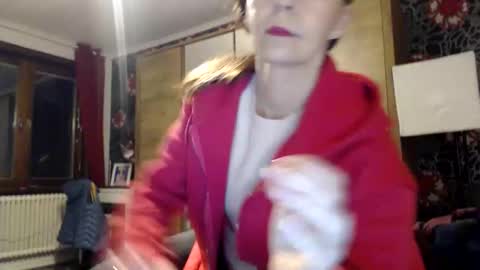 Snapshot of kingandprincess chatting on April 10, 8:46 pm sexysexyhotwetpinkredpussy online show from April 10, 8:46 pm