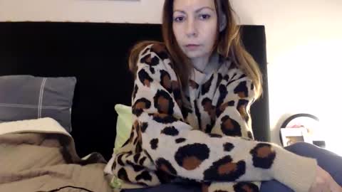 Snapshot of kingandprincess chatting on April 24, 9:50 pm sexysexyhotwetpinkredpussy online show from April 24, 9:50 pm