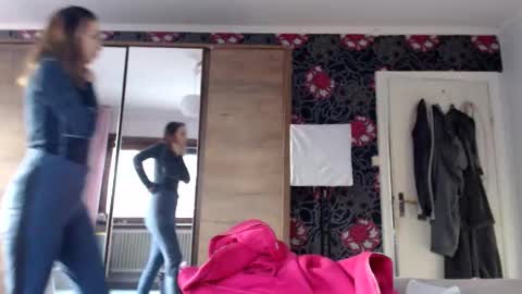Snapshot of kingandprincess chatting on May 8, 6:13 pm sexysexyhotwetpinkredpussy online show from May 8, 6:13 pm